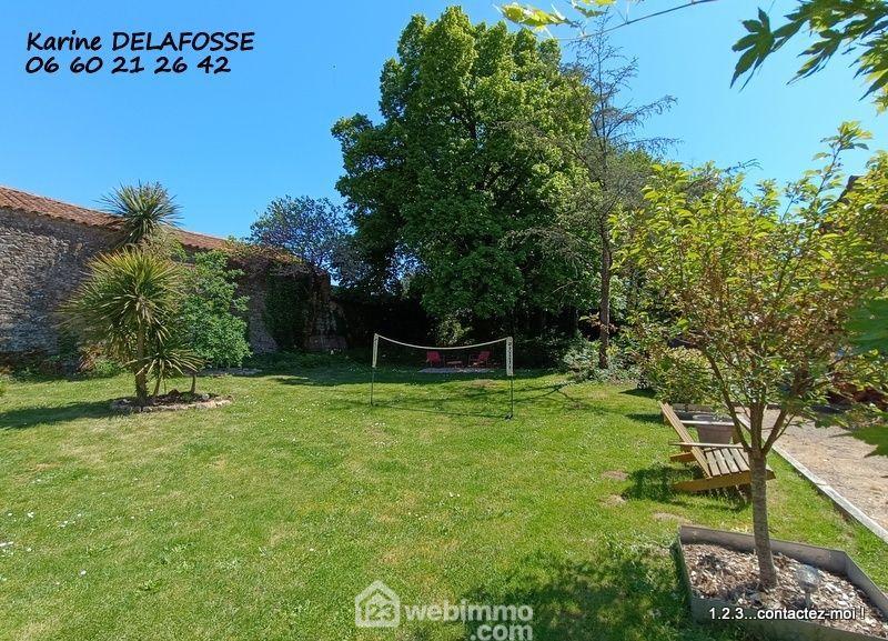 Maison de village - 349 m² - 13 pièces