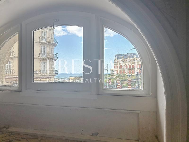 Appartement - 84 m² - 2 pièces