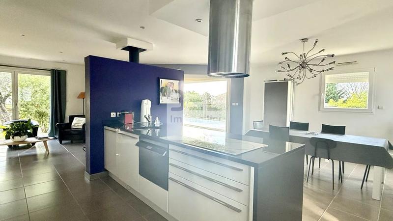 Maison - 159 m² - 6 pièces