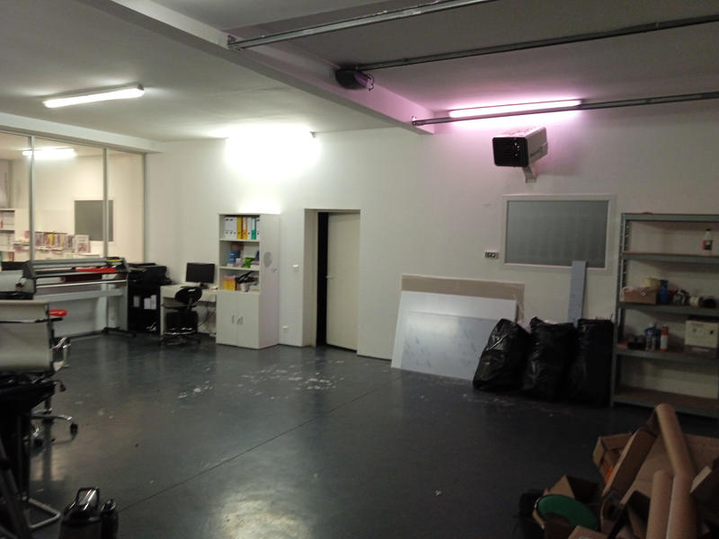 Local d'activités - 157 m² - 1 pièce