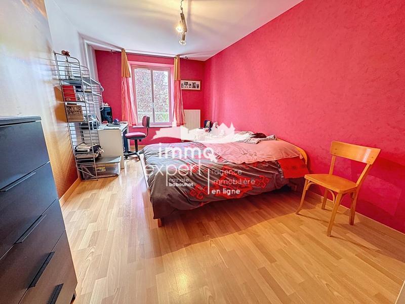 Duplex - 111 m² - 4 pièces