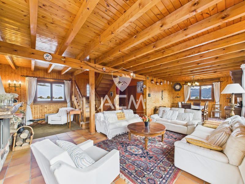 Châlet - 168 m² - 6 pièces