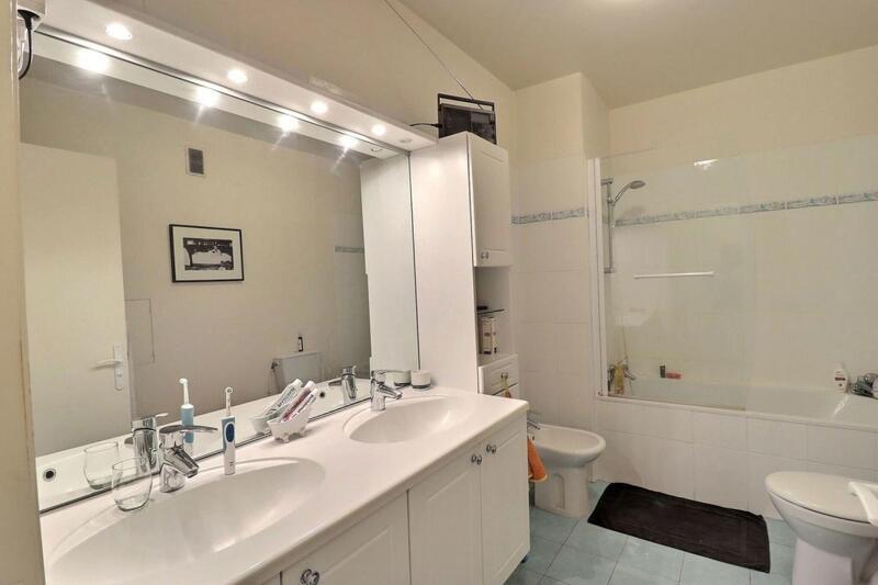 Duplex - 207 m² - 7 pièces