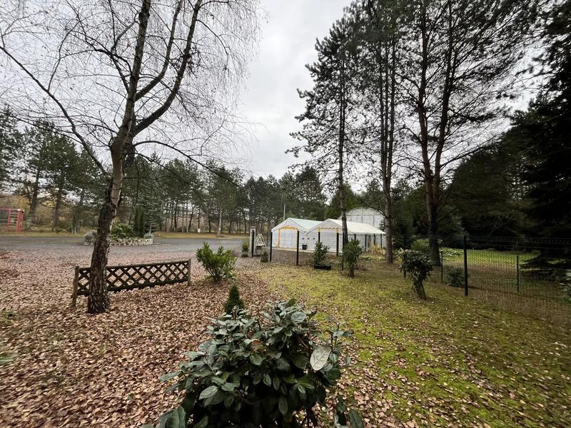 Terrain - 67 837 m²