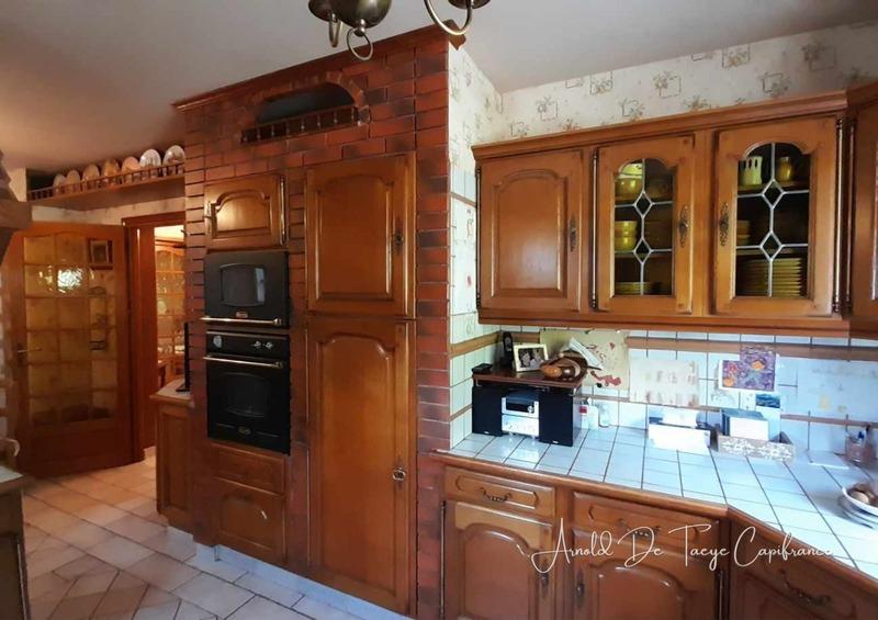 Maison - 262 m² - 10 pièces