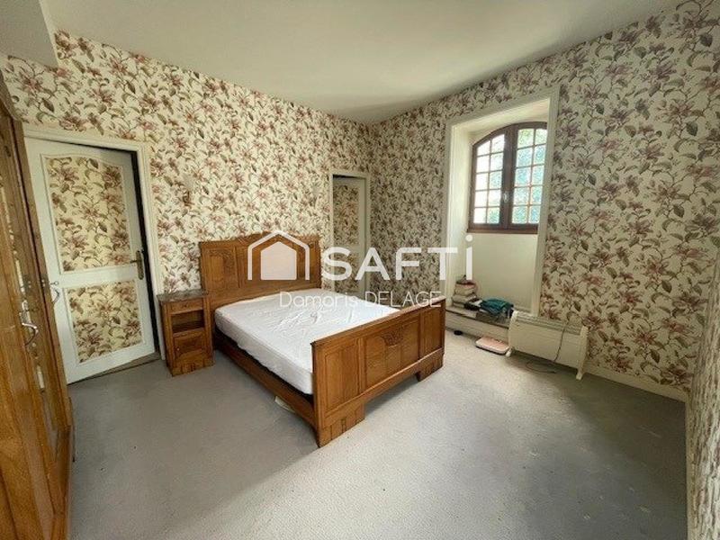 Maison - 225 m² - 9 pièces