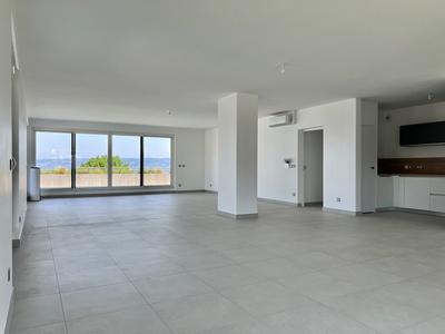 Appartement - 224 m² - 5 pièces