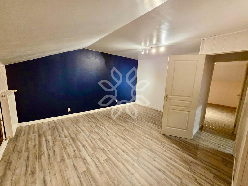 Maison - 140 m² - 7 pièces