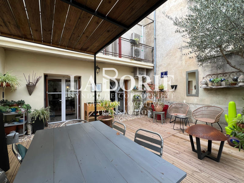 Maison - 210 m² - 6 pièces