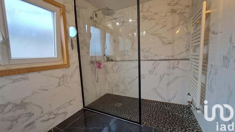 Maison - 167 m² - 6 pièces