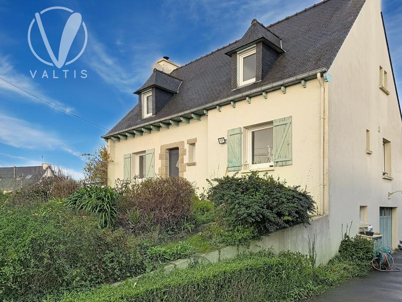 Maison - 196 m² - 8 pièces