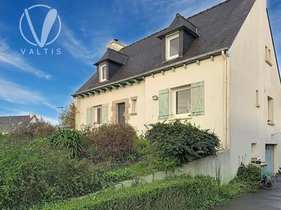 Maison - 196 m² - 8 pièces