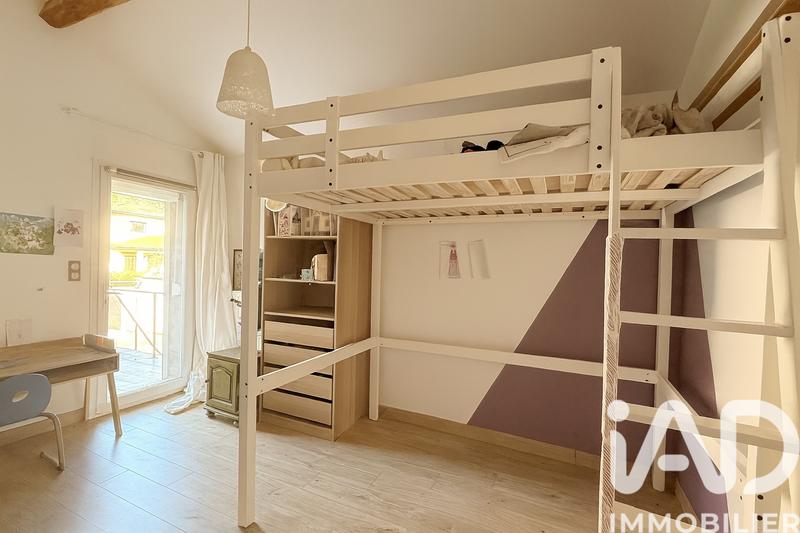 Maison - 215 m² - 6 pièces