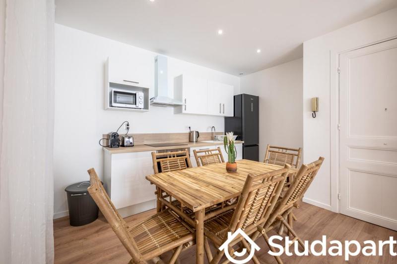 Chambre - 10 m² - 1 pièce