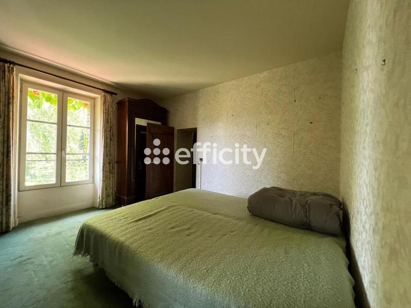 Moulin - 222 m² - 6 pièces