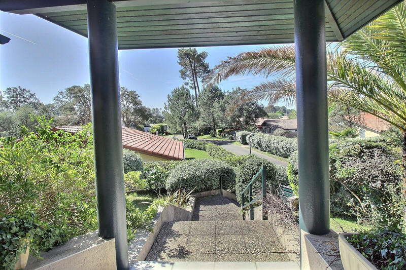 Maison traditionnelle - 172 m² - 6 pièces