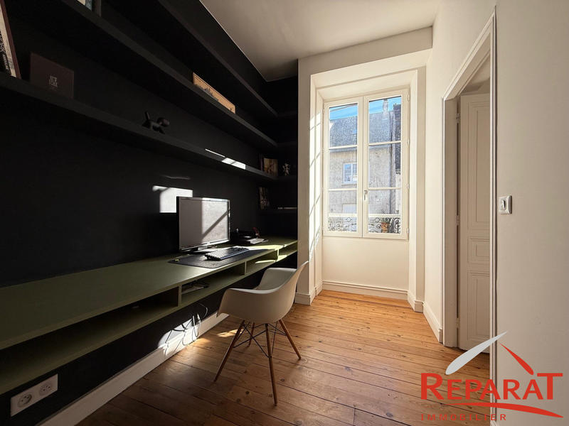 Maison - 280 m² - 7 pièces