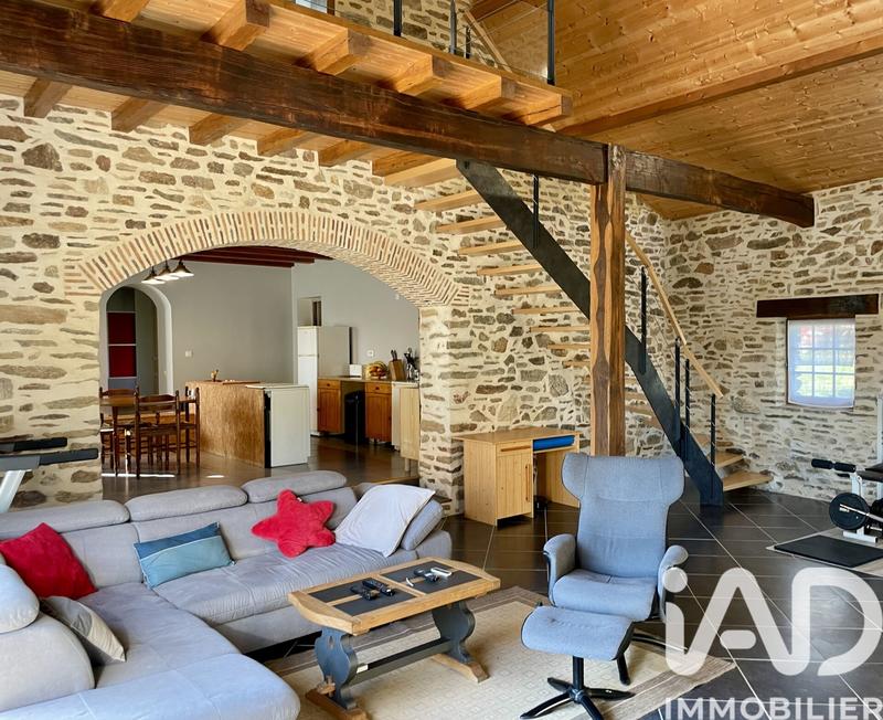 Maison de campagne - 245 m² - 6 pièces