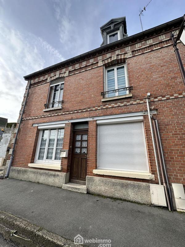 Maison - 95 m² - 4 pièces