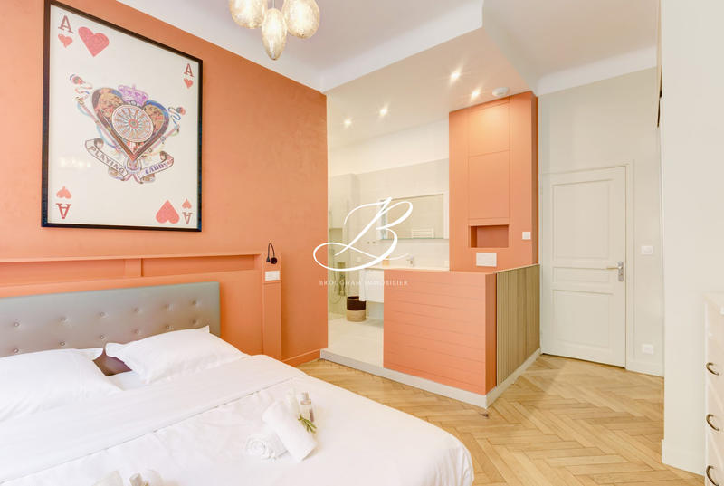 Appartement - 165 m² - 4 pièces