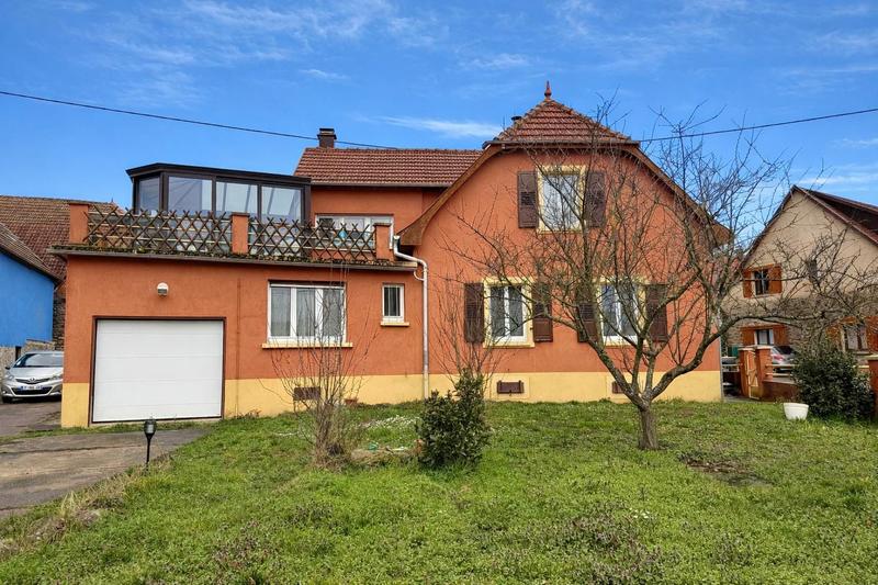 Maison traditionnelle - 153 m² - 6 pièces