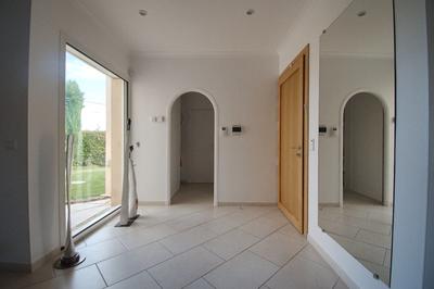 Maison - 183 m² - 6 pièces