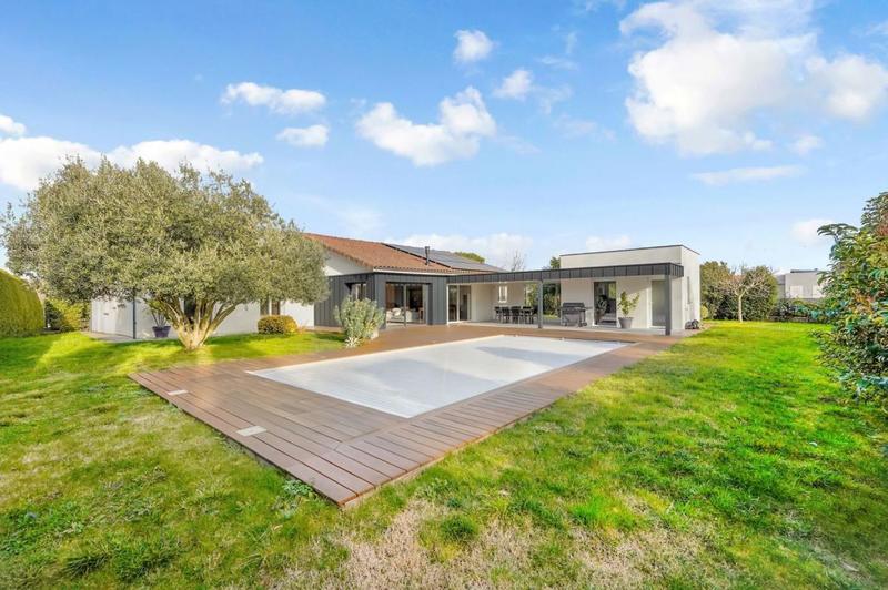 Maison - 163 m² - 5 pièces