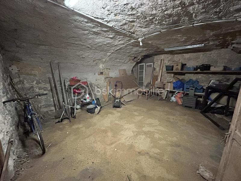 Maison - 180 m² - 8 pièces