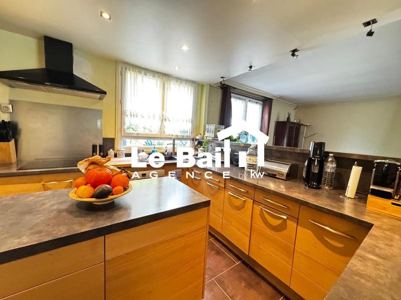 Maison - 102 m² - 5 pièces