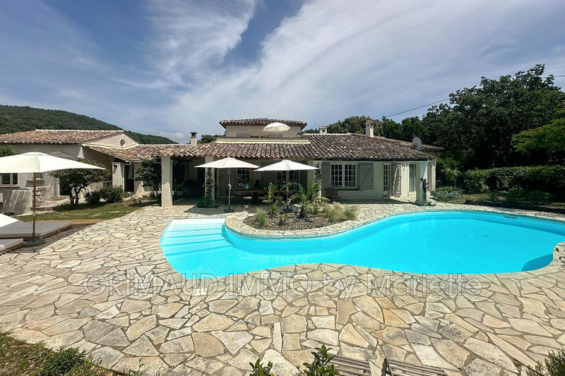 Villa - 197 m² - 6 pièces