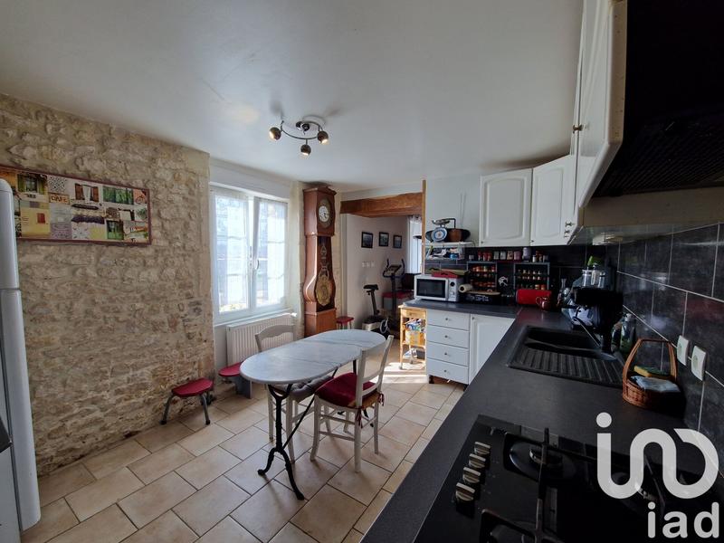 Maison - 202 m² - 7 pièces