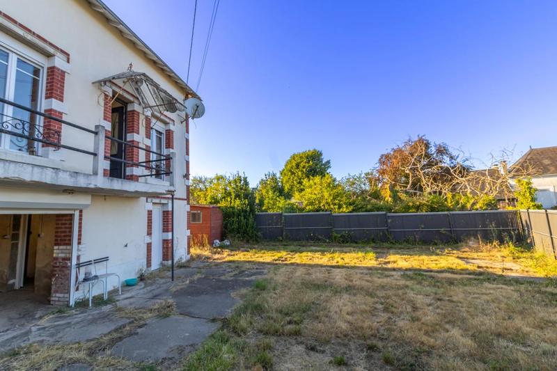 Maison - 90 m² - 6 pièces