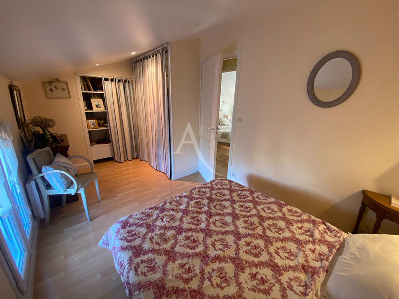 Maison - 150 m² - 7 pièces