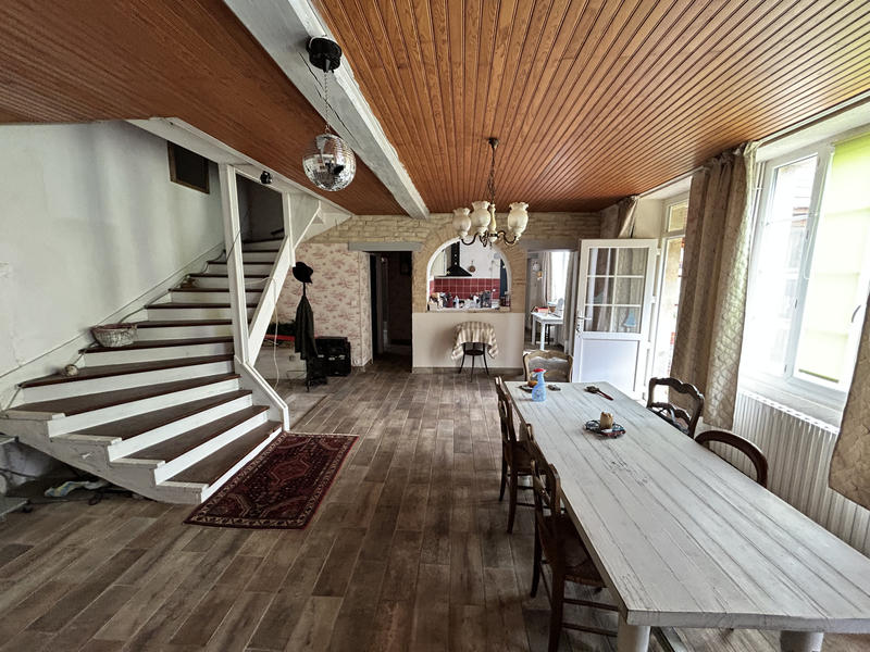 Maison - 140 m² - 4 pièces
