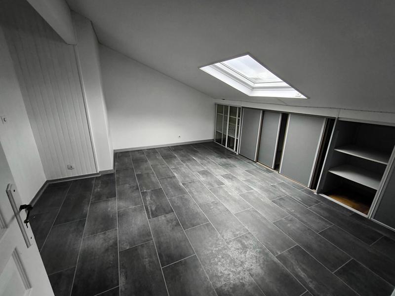 Appartement - 81 m² - 4 pièces