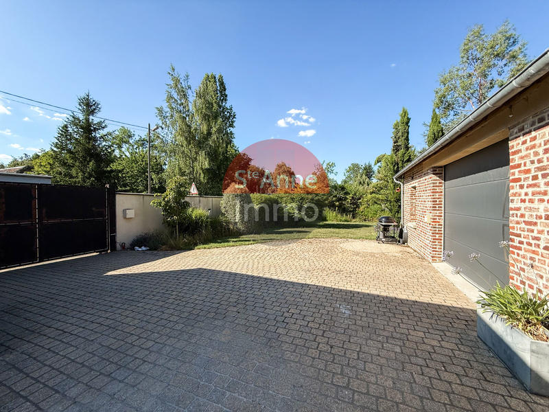 Maison - 230 m² - 6 pièces