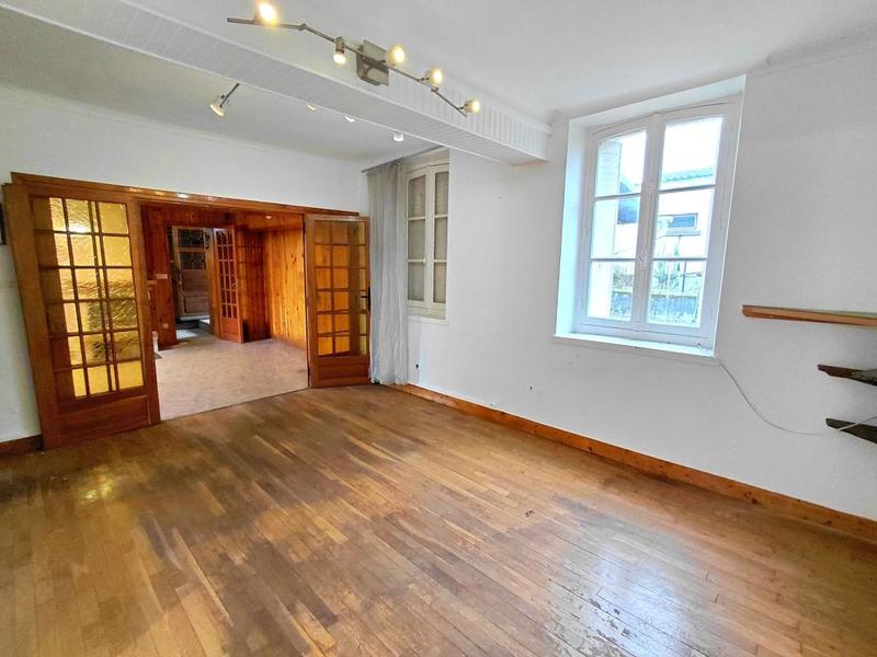 Maison - 102 m² - 4 pièces