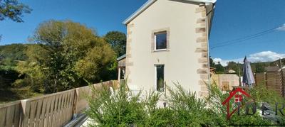 Château - 128 m² - 4 pièces