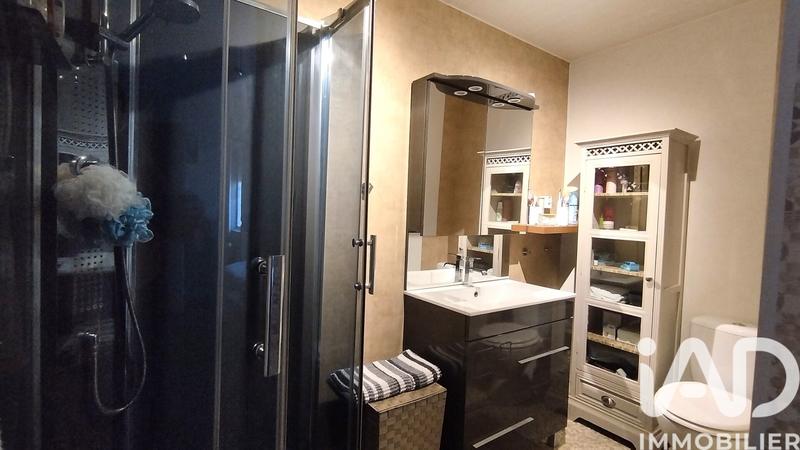 Maison - 256 m² - 9 pièces