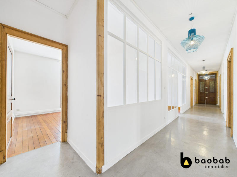 Appartement - 147 m² - 5 pièces