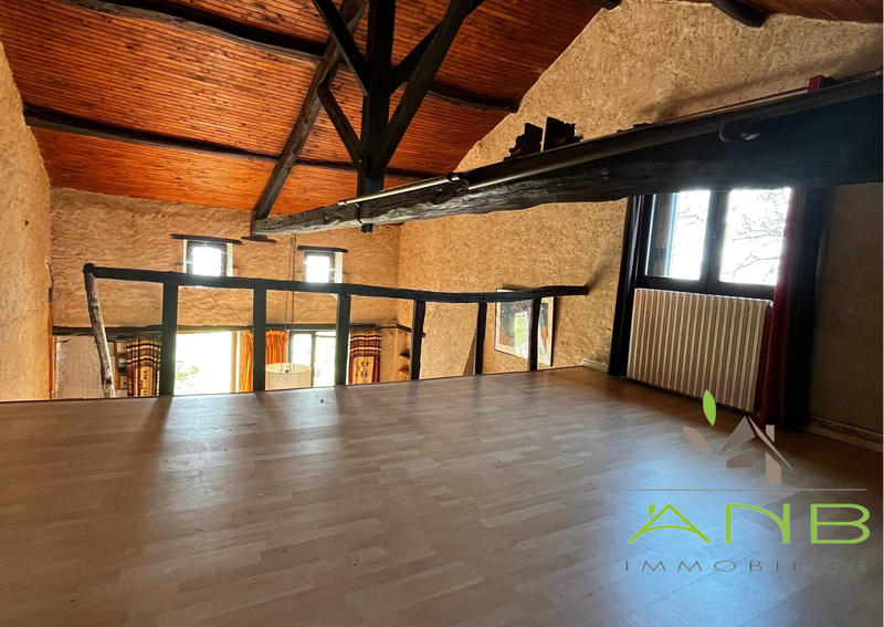 Maison - 265 m² - 7 pièces