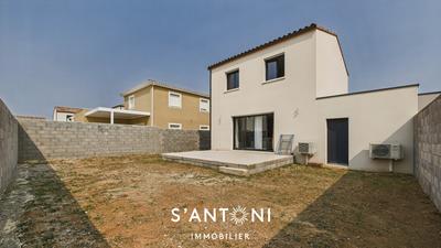 Maison - 97 m² - 4 pièces