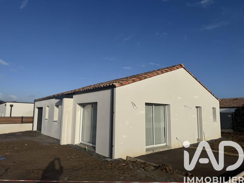 Maison - 96 m² - 5 pièces