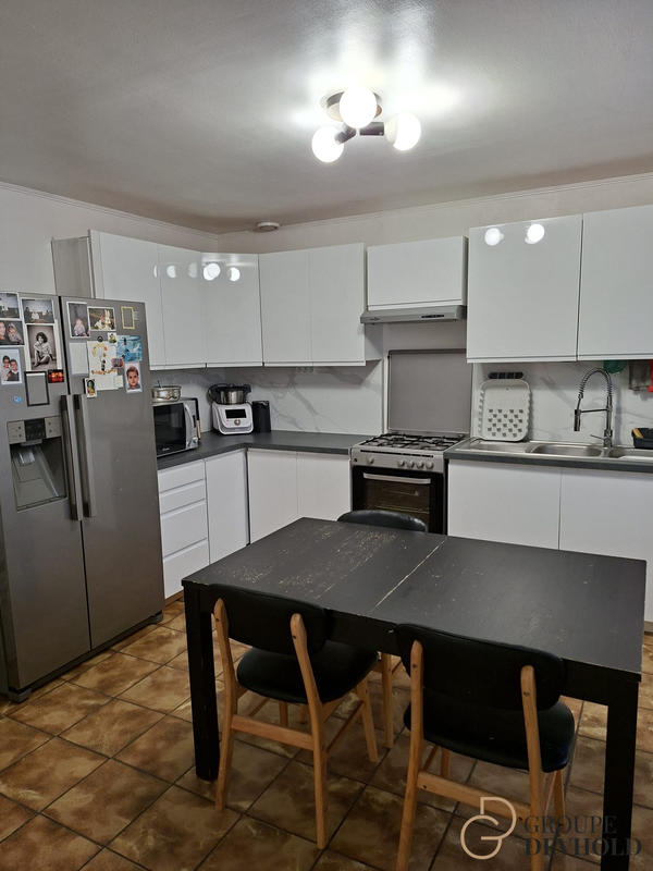 Maison - 92 m² - 5 pièces