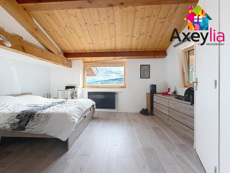 Maison - 195 m² - 8 pièces