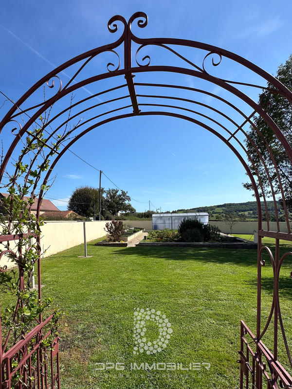 Maison - 168 m² - 7 pièces