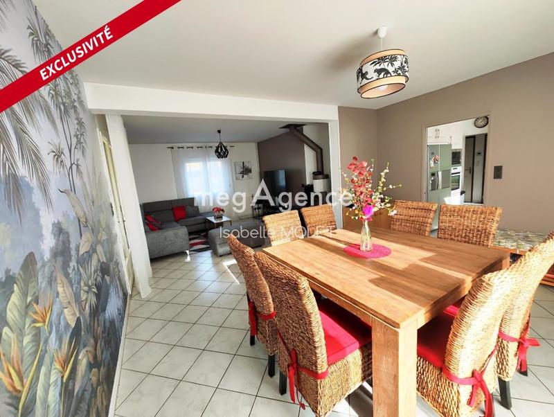 Maison traditionnelle - 160 m² - 7 pièces