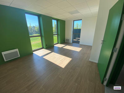 Bureau - 69 m²