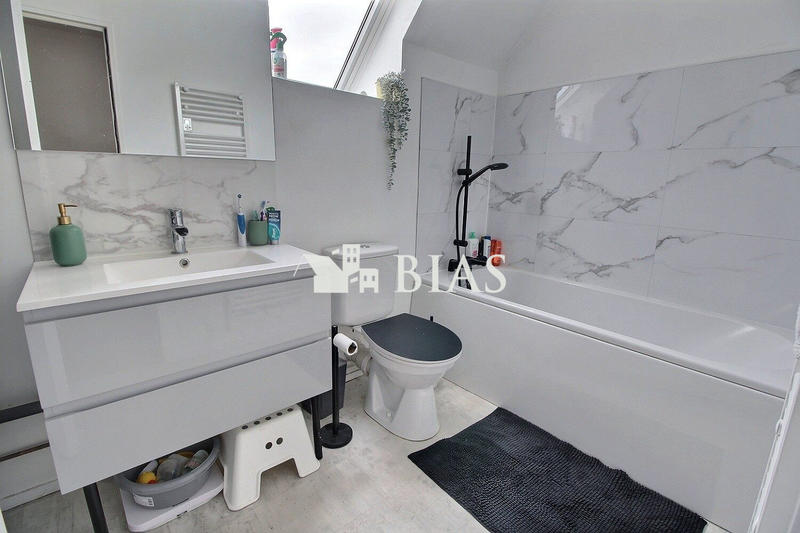 Maison - 88 m² - 4 pièces