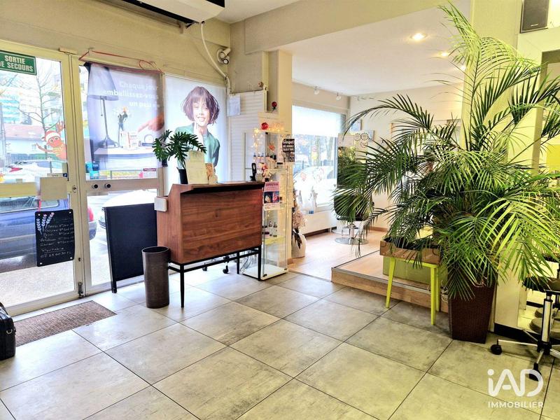 Local commercial - 64 m²